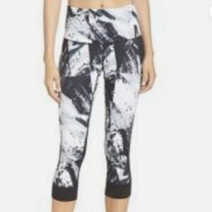 NWT Zella Geometric Patterned Leggings